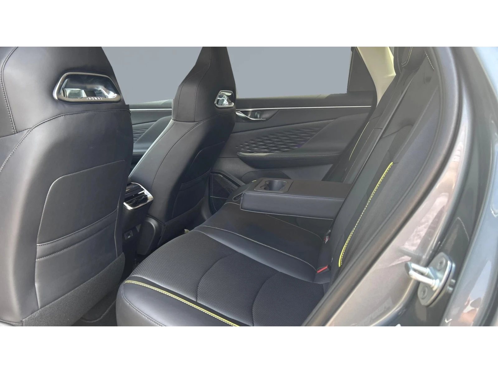 BAIC X55 ПРОМО ЦЕНА. Топ ниво LV4, Месечна вноска от 340  , снимка 11 - Автомобили и джипове - 55206235