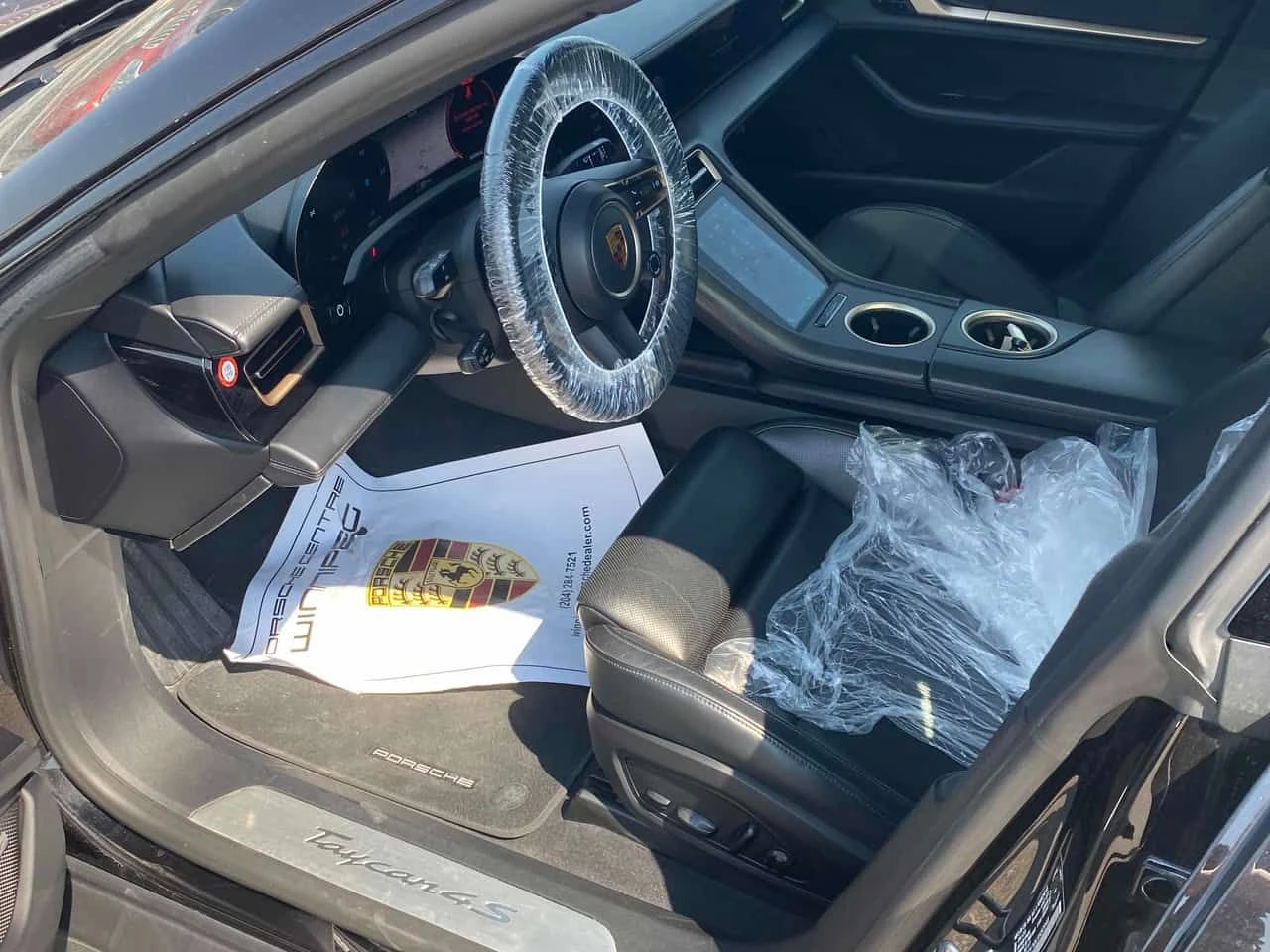 Porsche Taycan * 4S * ГЛАВНО ПРЕДСТАВИТЕЛСТВО НА PORSCHE* , снимка 7 - Автомобили и джипове - 55461088