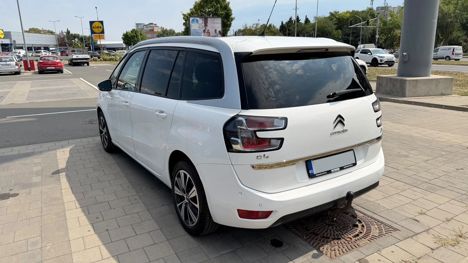 Citroen C4 Picasso Exclusive* Кожа* Панорама* Кейлес* 7 местен, снимка 3 - Автомобили и джипове - 55724596