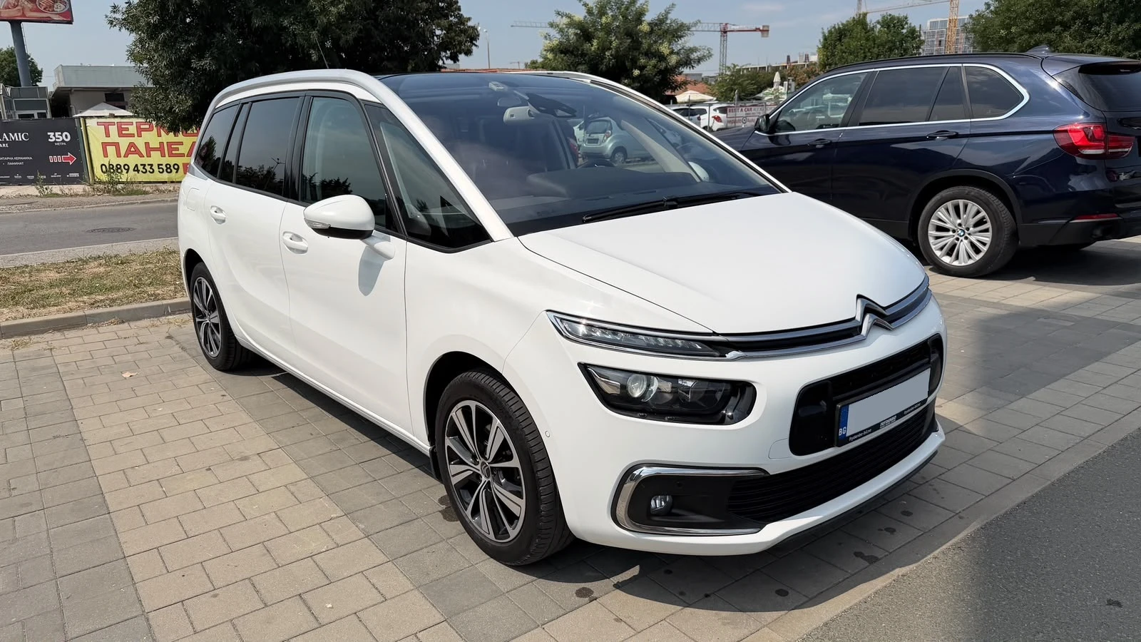 Citroen C4 Picasso Exclusive* Кожа* Панорама* Кейлес* 7 местен, снимка 2 - Автомобили и джипове - 55724596