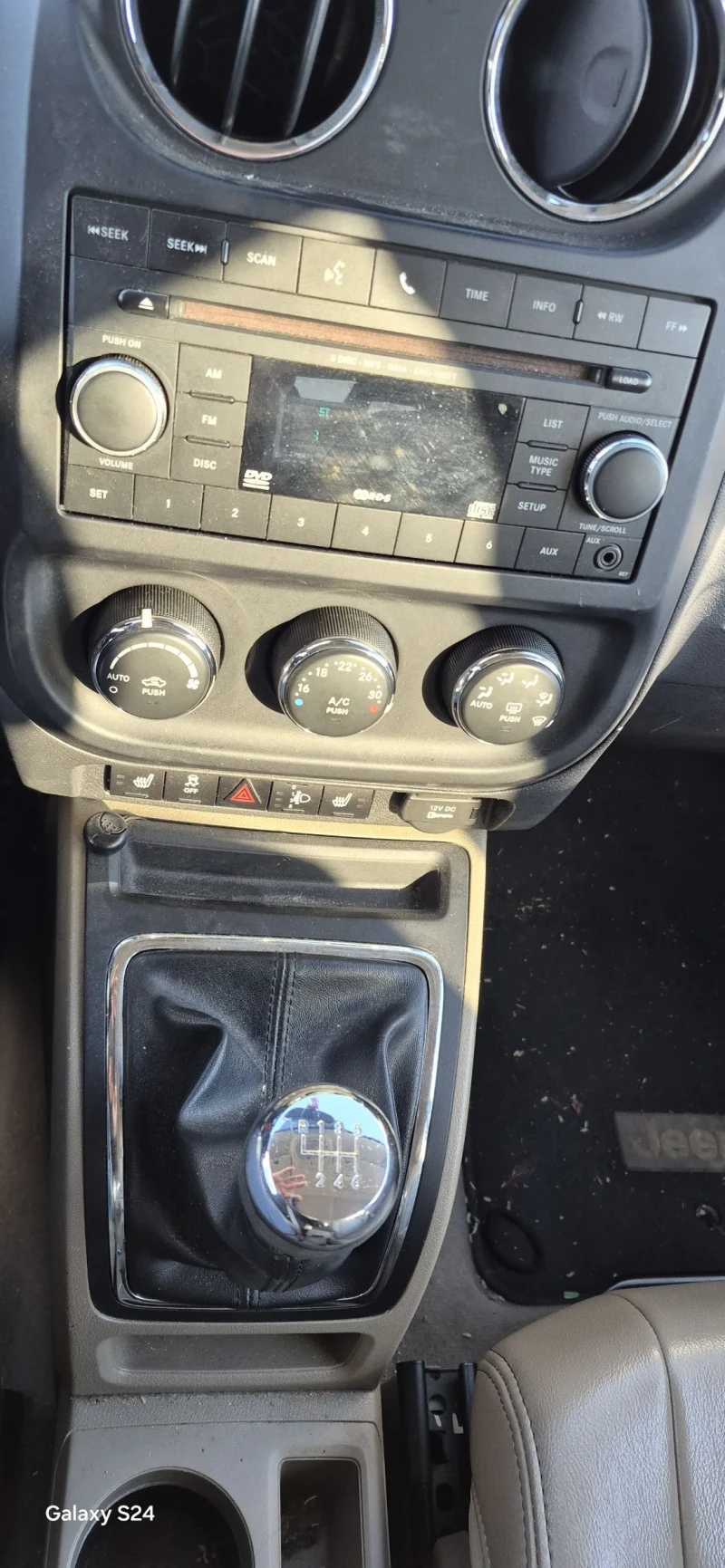 Jeep Compass 2.2 Dizel 4x4 Evro 5, снимка 8 - Автомобили и джипове - 52930209