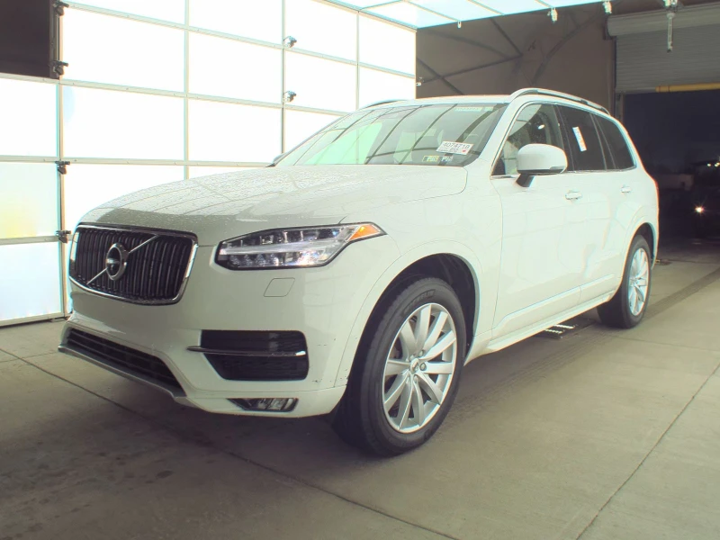 Volvo Xc90 T6 Momentum 7-Passenger/Pano/Keyless/Lane Assist 