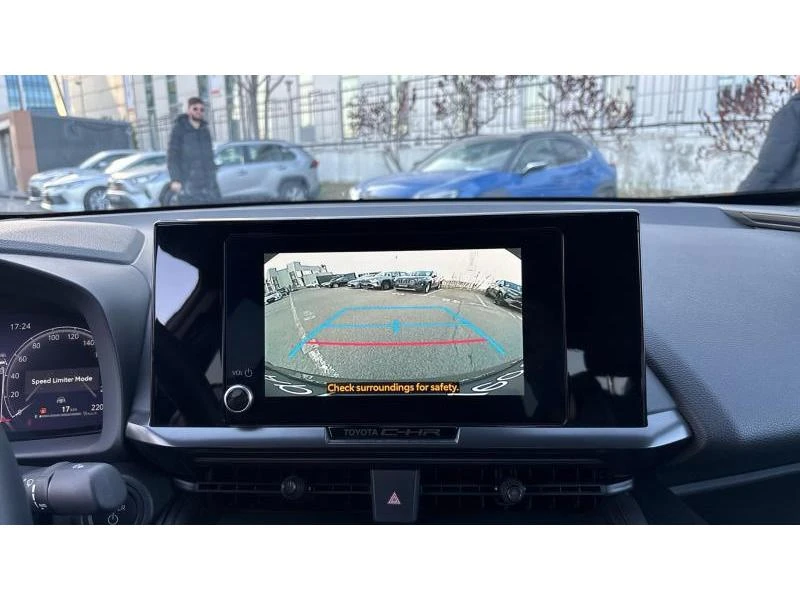 Toyota C-HR 1.8 HEV E-CVT CLUB FWD, снимка 15 - Автомобили и джипове - 53826409