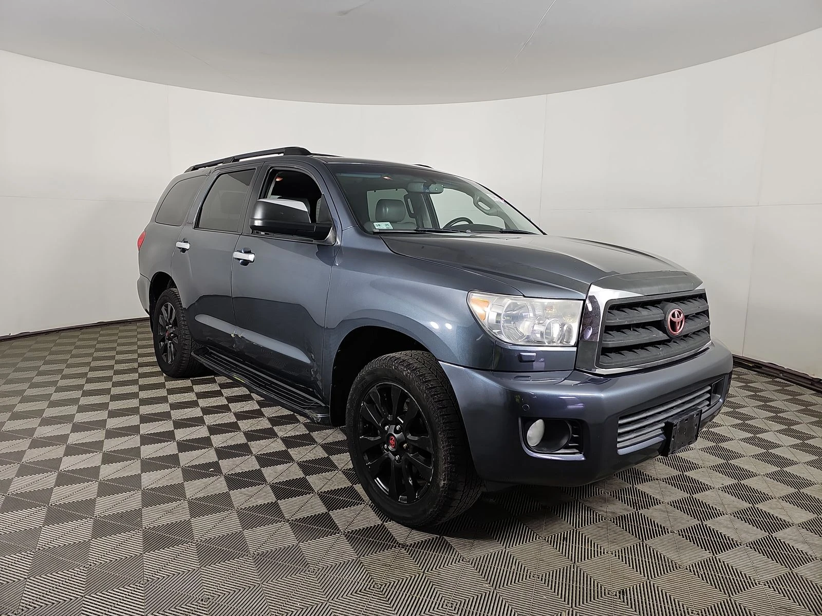 Toyota Sequoia PLATINUM* 5.7* V8* ПОДГРЕВ* КАМЕРА* КЕЙЛЕС - изображение 3