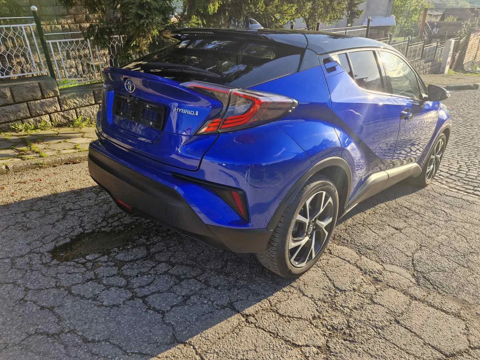 Toyota C-HR 1.8 Hybrid/ camera / navigation led euro6 - изображение 3