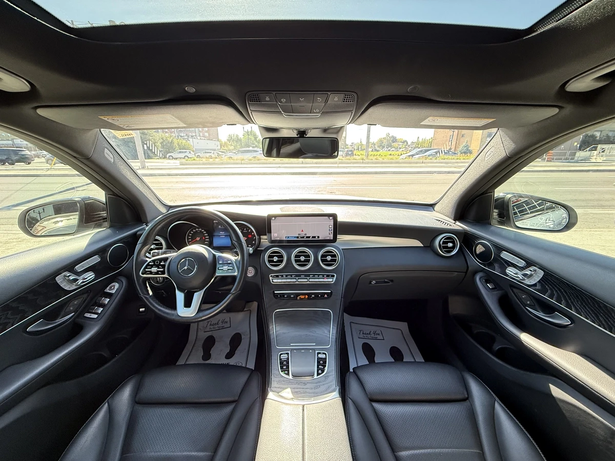 Mercedes-Benz GLC 300 4Matic 9G / AMG SPORT / PANO - изображение 5