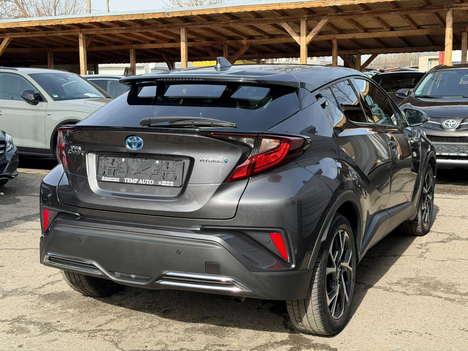 Toyota C-HR 2.0i* 184к* СЕРВИЗНА КНИЖКА С ПЪЛНА ИСТОРИЯ В ТОЙО - изображение 5