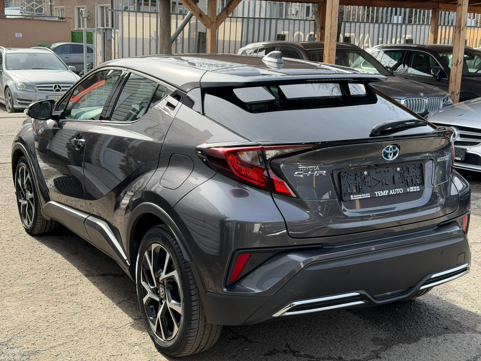 Toyota C-HR 2.0i* 184к* СЕРВИЗНА КНИЖКА С ПЪЛНА ИСТОРИЯ В ТОЙО - изображение 7