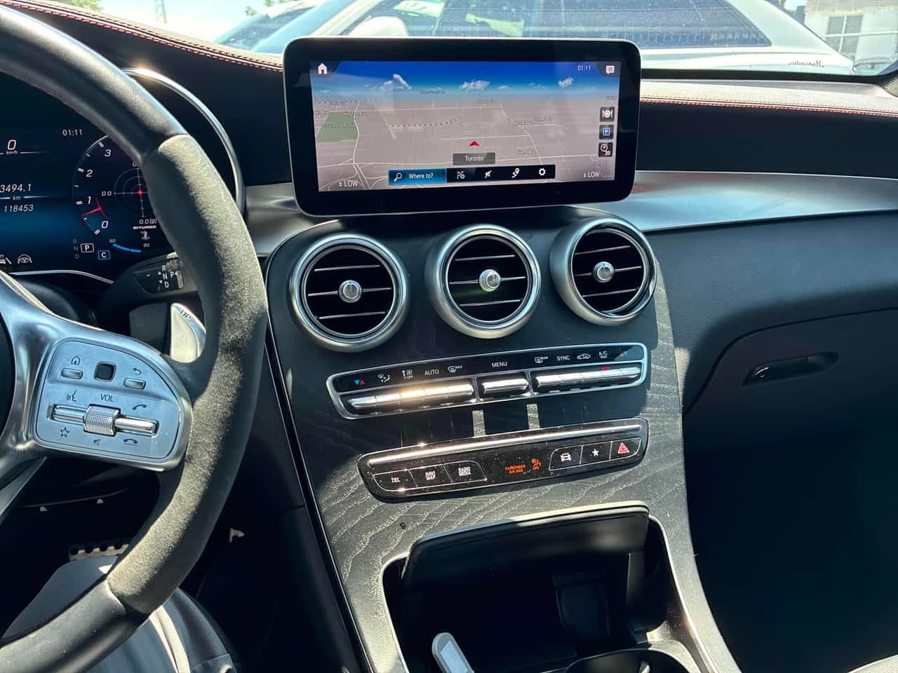 Mercedes-Benz GLC 43 AMG AMG Night Package* 4MATIC* 360* Pano* Blind Spot* , снимка 9 - Автомобили и джипове - 55423785