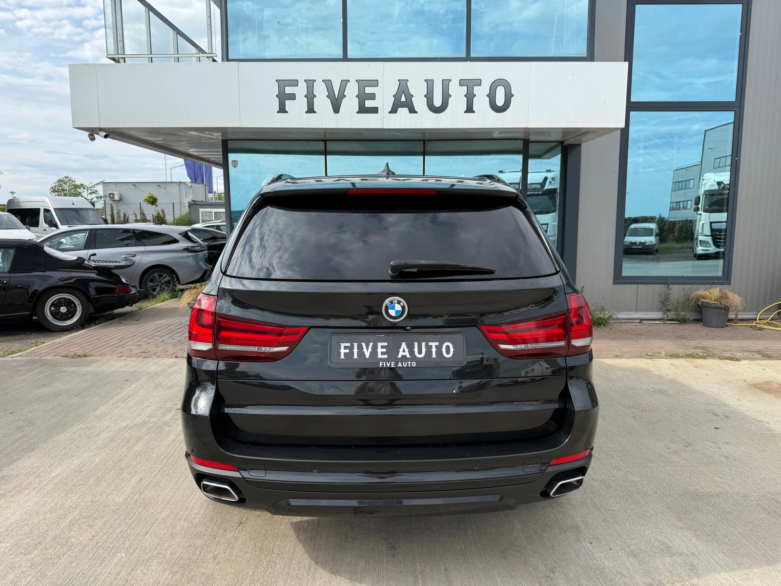 BMW X5 40D / Xdrive / Keyless / Head-up / Distronic / , снимка 6 - Автомобили и джипове - 55428085