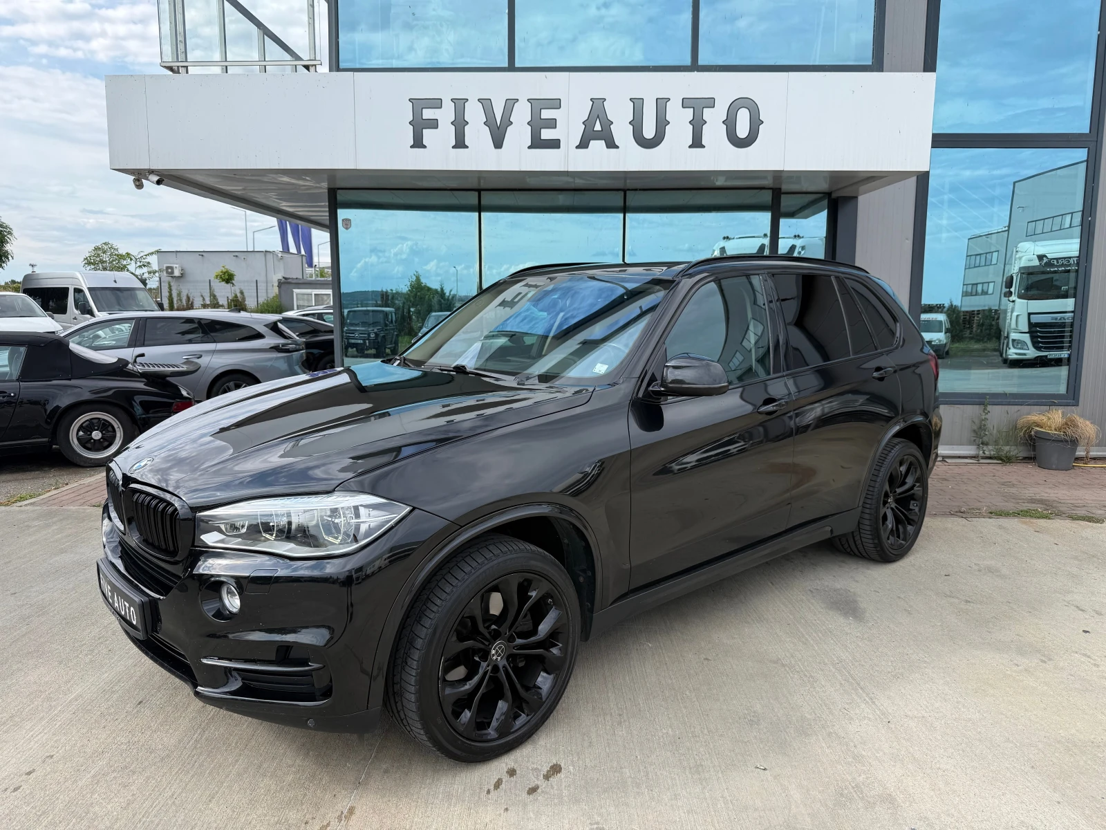 BMW X5 40D / Xdrive / Keyless / Head-up / Distronic / , снимка 3 - Автомобили и джипове - 55428085