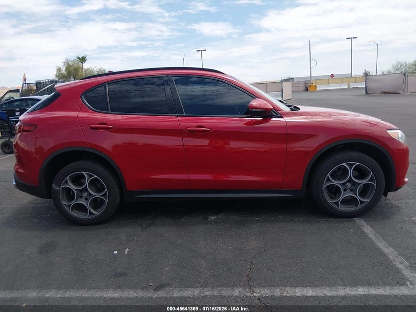 Alfa Romeo Stelvio 2.0l Sport Awd, снимка 13 - Автомобили и джипове - 55591538