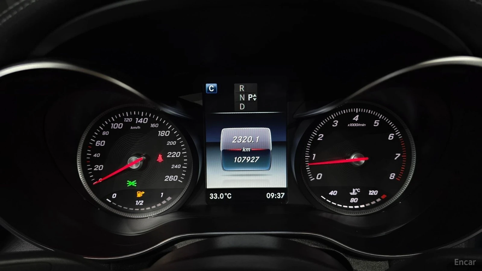 Mercedes-Benz GLC 300 4MATIC* AMG-LINE* 360* КАМЕРА* HEADUP* BURMESTER* , снимка 7 - Автомобили и джипове - 55612137