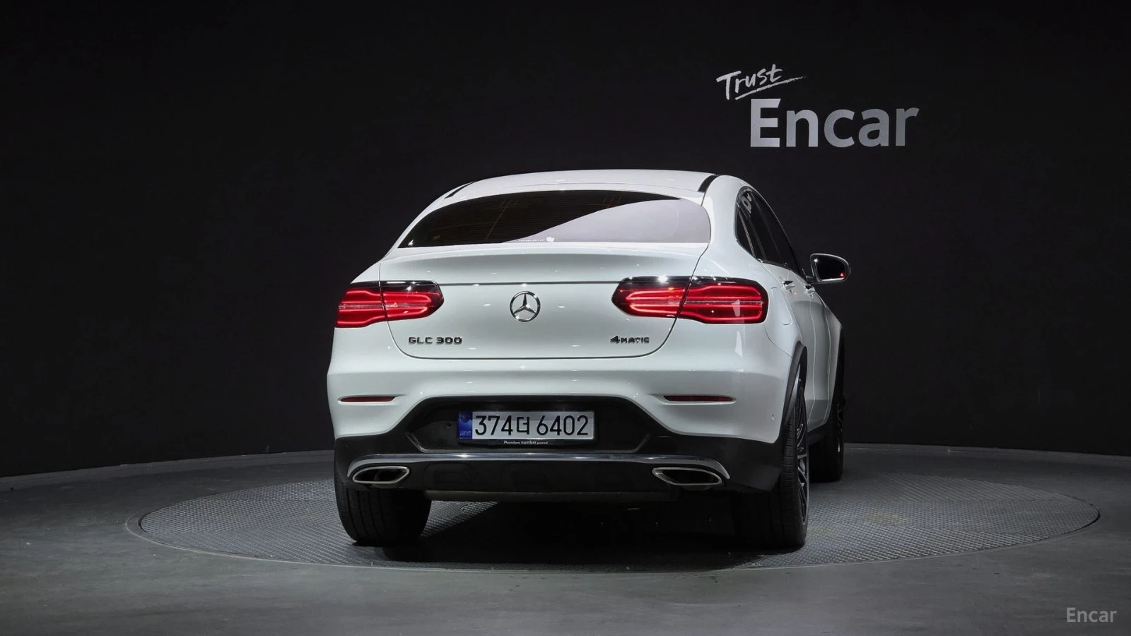 Mercedes-Benz GLC 300 4MATIC* AMG-LINE* 360* КАМЕРА* HEADUP* BURMESTER* , снимка 4 - Автомобили и джипове - 55612137