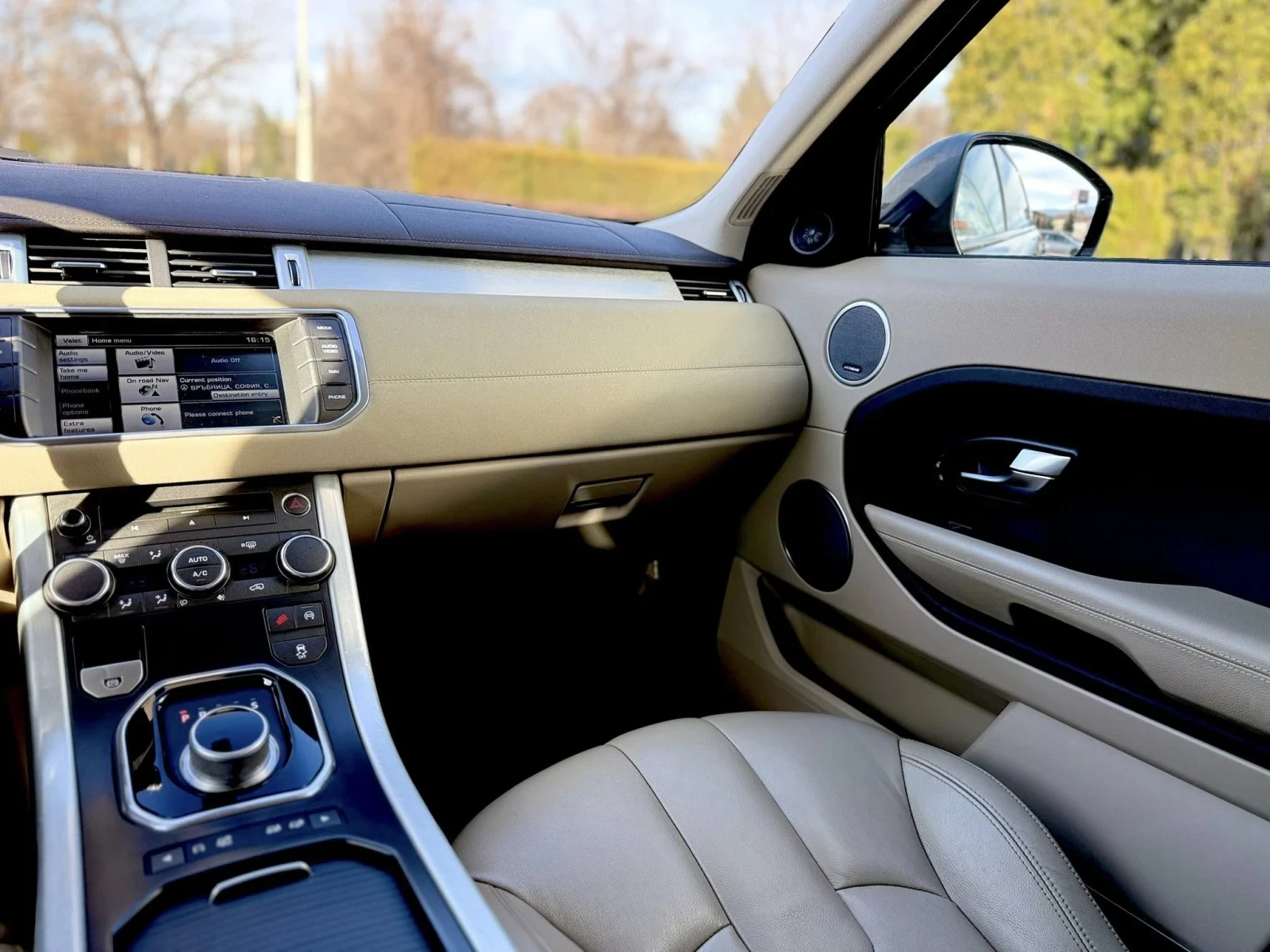 Land Rover Range Rover Evoque 4х4 Реален пробег!, снимка 8 - Автомобили и джипове - 56652043