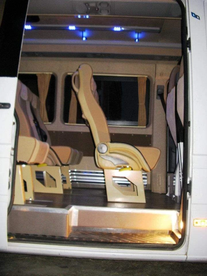 Mercedes-Benz Sprinter 413, снимка 4 - Бусове и автобуси - 53331572