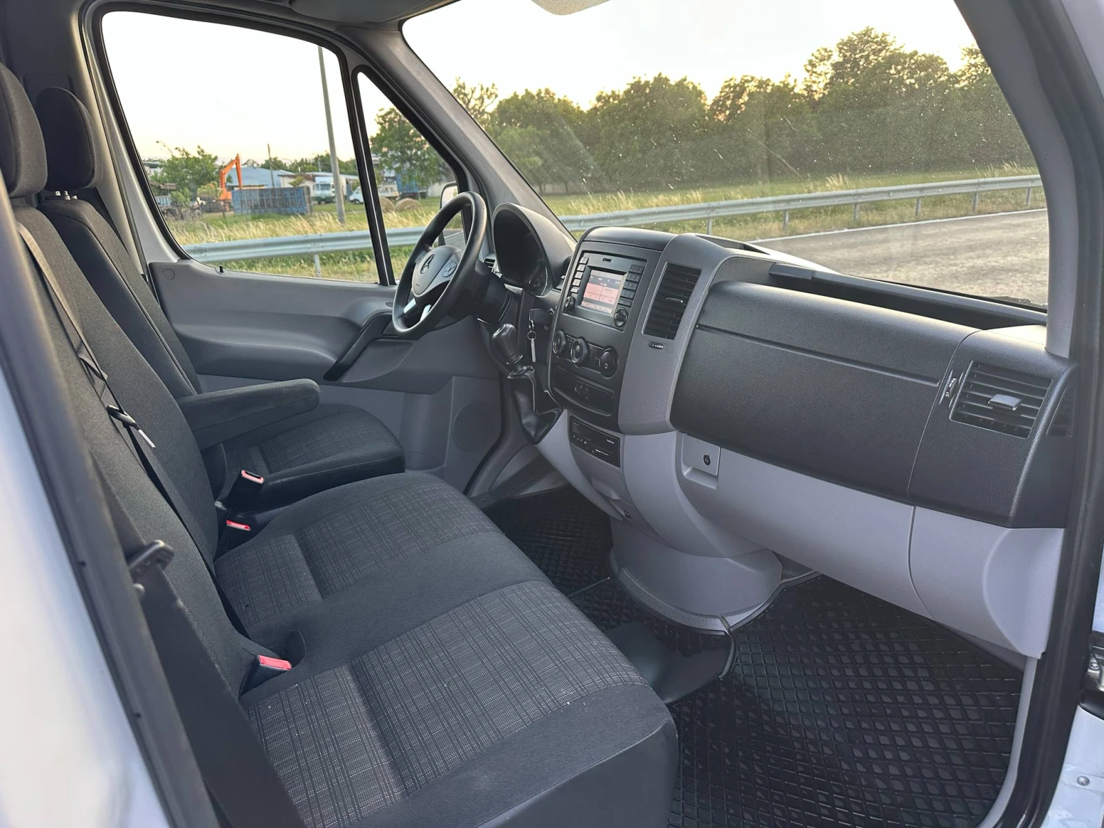 Mercedes-Benz Sprinter 316 CDI* КАТО НОВ* Германия* Нави* 6ск* Евро5 - изображение 10