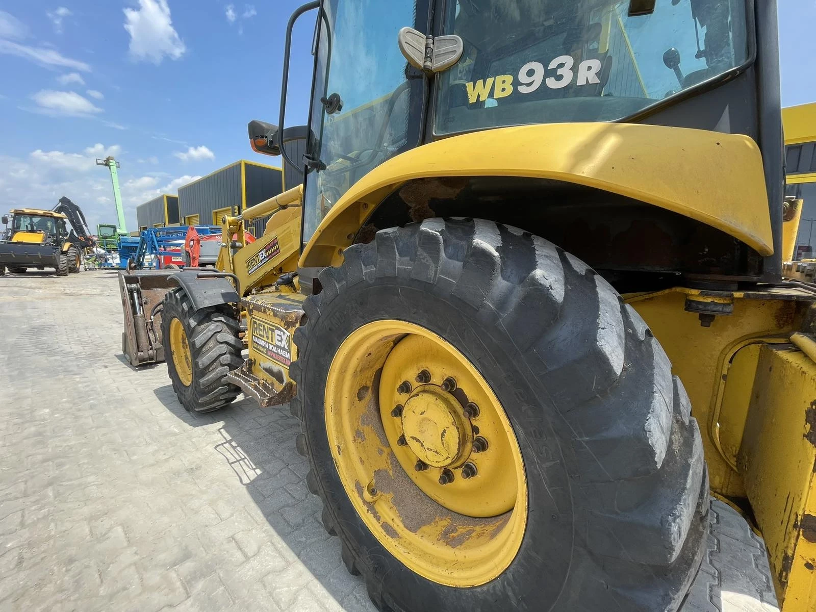����� Komatsu WB93R-5 9000 ��., 2007 �. | Mobile.bg � ����������� 7