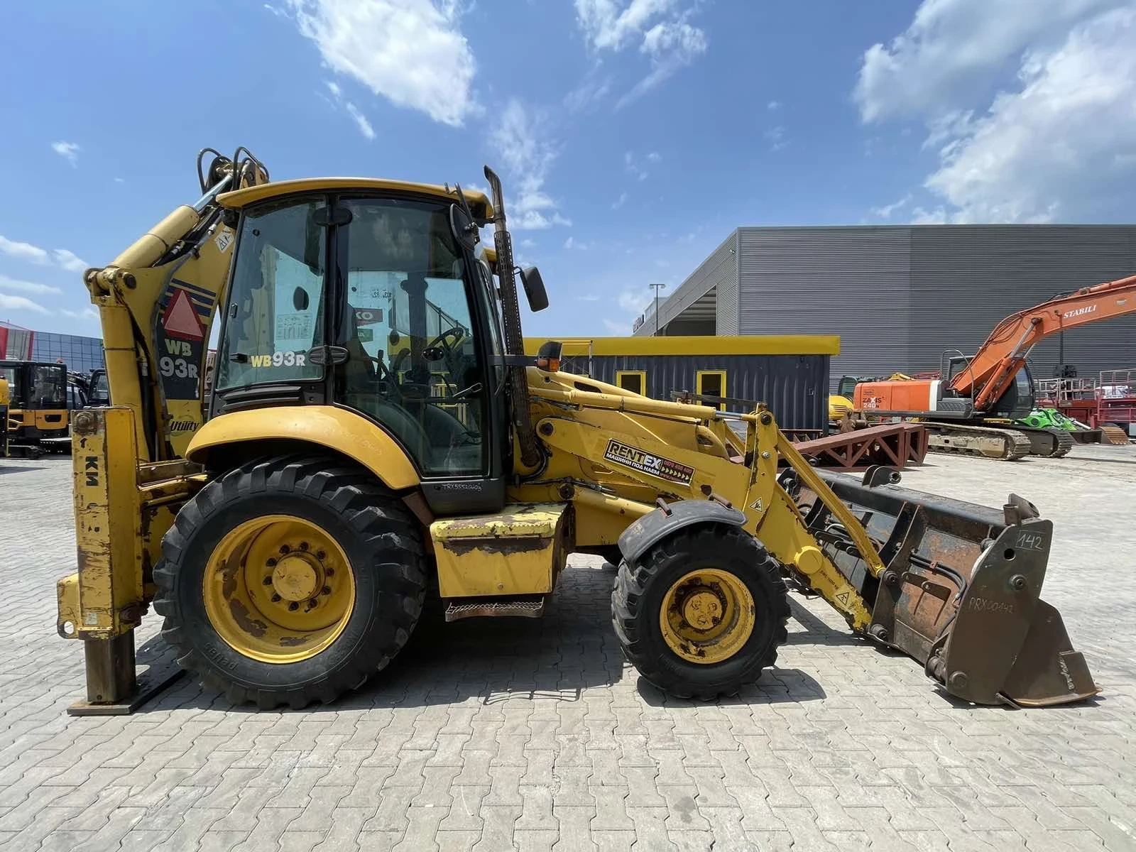 ����� Komatsu WB93R-5 9000 ��., 2007 �. | Mobile.bg � ����������� 4