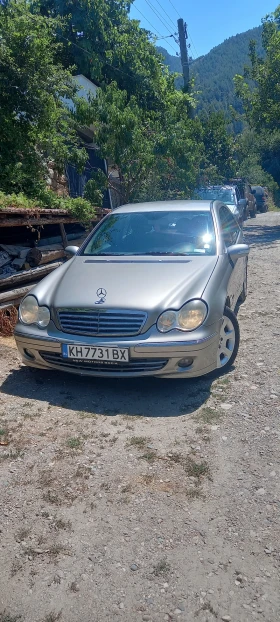     Mercedes-Benz C 200  200