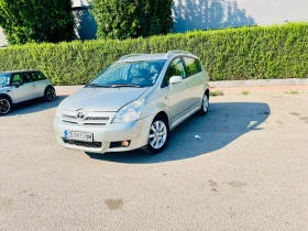 Обява за продажба на Toyota Corolla verso 1.8 VVT-i ~6 500 лв. - изображение 1