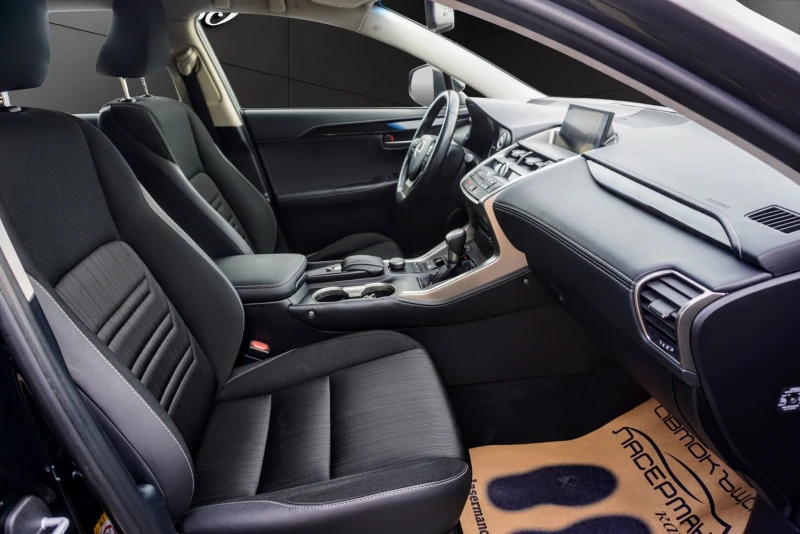 Lexus NX 300h 2.5H EXECUTIVE 4WD CVT, снимка 9 - Автомобили и джипове - 39358045