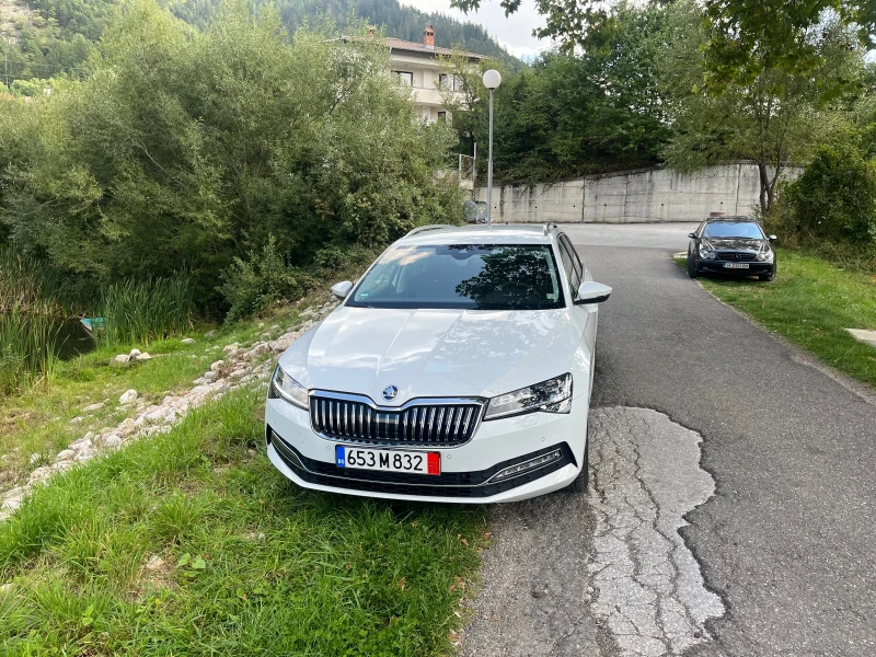 Skoda Superb, снимка 1 - Автомобили и джипове - 47319831