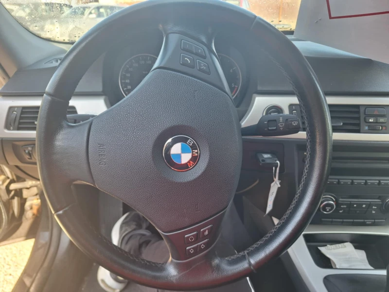 BMW 320 2.0D, снимка 10 - Автомобили и джипове - 49114812