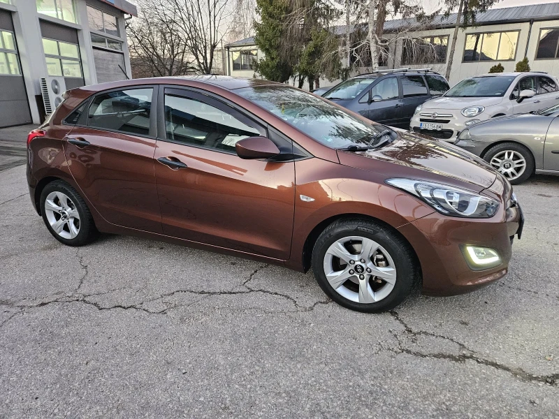 Hyundai I30 1.4 100k.s УНИКАТ, снимка 9 - Автомобили и джипове - 48407201