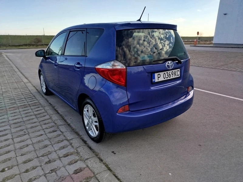 Toyota Verso S 1.4NAVI-PANORAMA, снимка 4 - Автомобили и джипове - 48884222