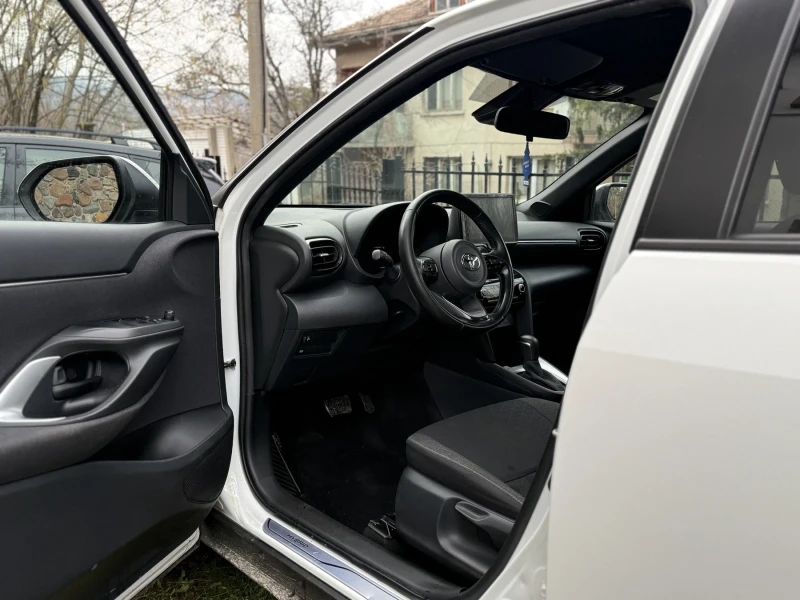 Toyota Yaris Cross 1.5 HYBRID, снимка 7 - Автомобили и джипове - 49004681