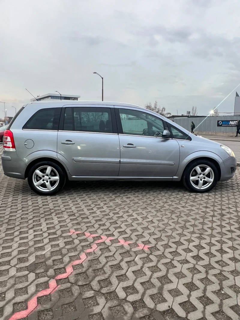 Opel Zafira Нов внос от  Германия , снимка 3 - Автомобили и джипове - 49506645