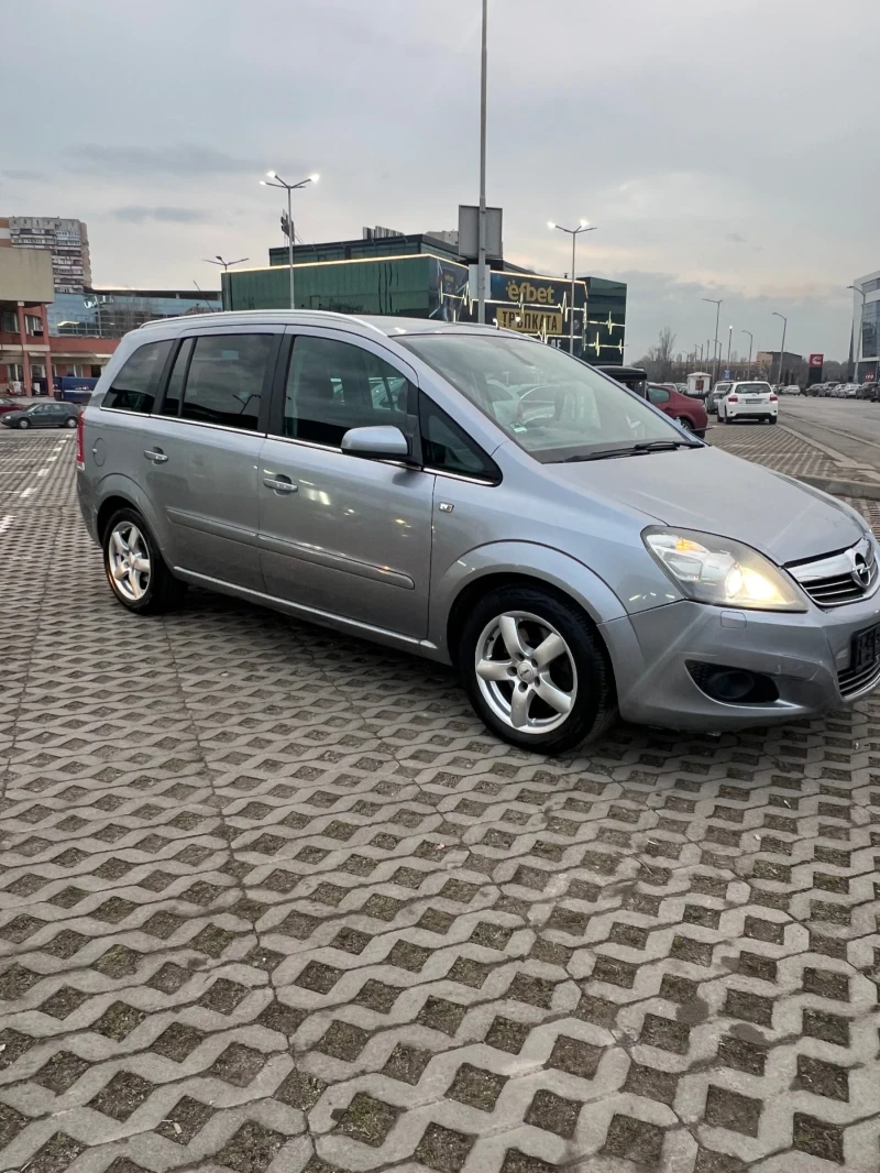 Opel Zafira Нов внос от  Германия , снимка 2 - Автомобили и джипове - 49506645