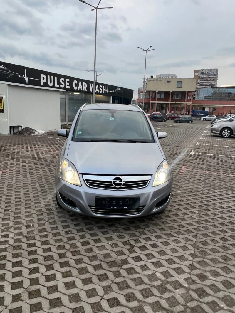 Opel Zafira Нов внос от  Германия , снимка 1 - Автомобили и джипове - 49506645