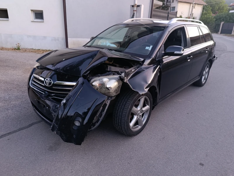 Toyota Avensis 2.2 D-CAT 177КС , Перфектен мотор и скорости , снимка 4 - Автомобили и джипове - 52461616