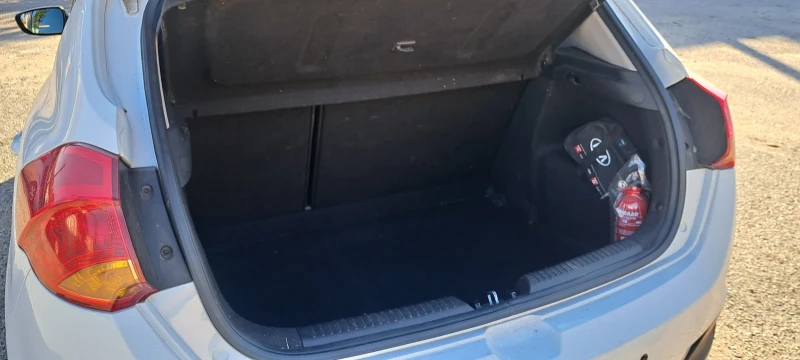 Kia Ceed, снимка 7 - Автомобили и джипове - 52278896