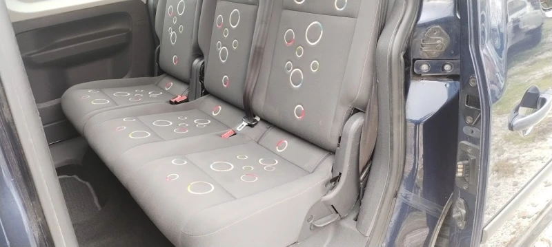 VW Caddy 1.6 TDI EURO 5, снимка 11 - Автомобили и джипове - 52392499