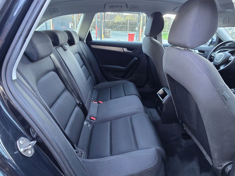 Audi A4 1.8i/6-ck./Газ.инж./Лизинг, снимка 12 - Автомобили и джипове - 52462032