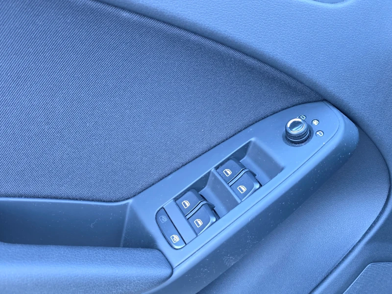 Audi A4 1.8i/6-ck./Газ.инж./Лизинг, снимка 8 - Автомобили и джипове - 52462032