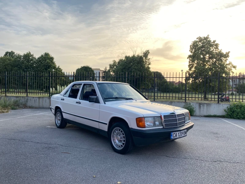 Mercedes-Benz 190 190D, снимка 3 - Автомобили и джипове - 52679070