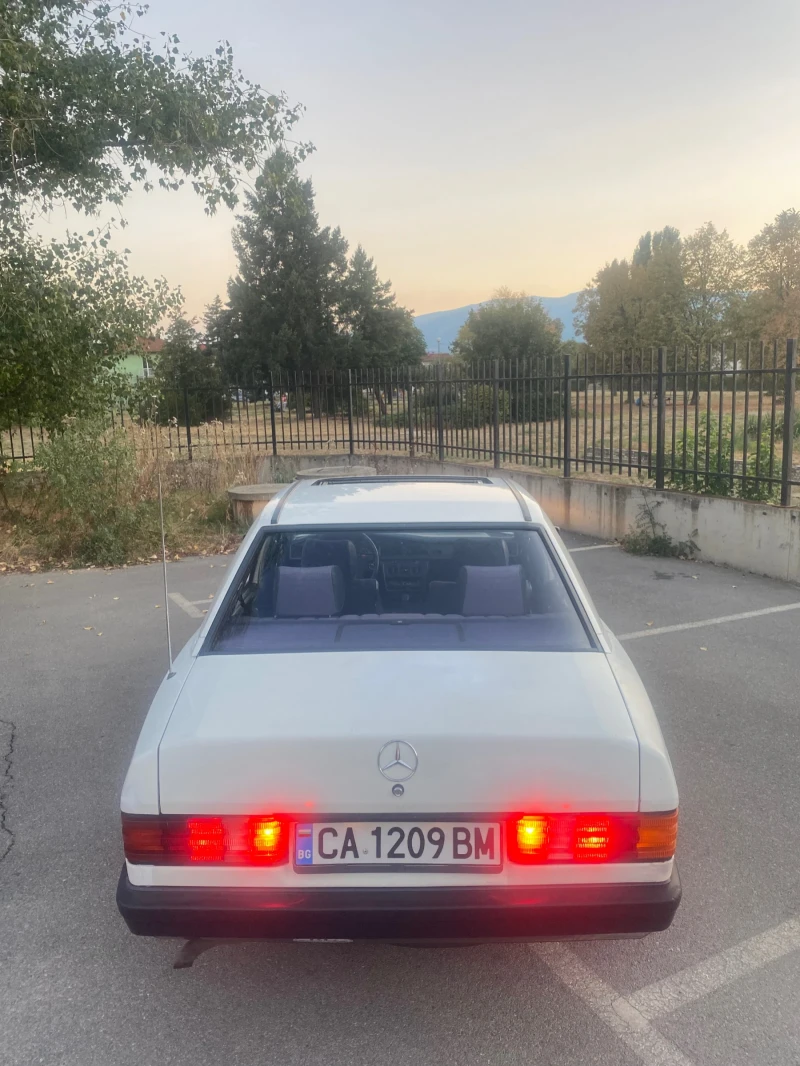 Mercedes-Benz 190 190D, снимка 4 - Автомобили и джипове - 52679070