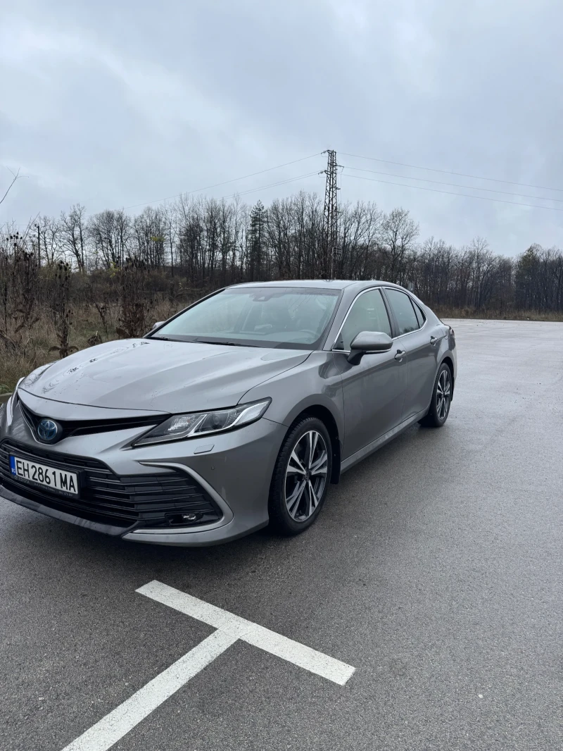 Toyota Camry Executive 2.5 HYBRID, снимка 7 - Автомобили и джипове - 52691276