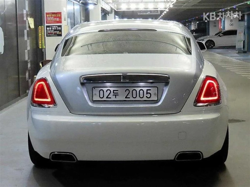 Rolls-Royce Wraith 6.6 V12 ФИНАНСИРАНЕ, снимка 5 - Автомобили и джипове - 53243054
