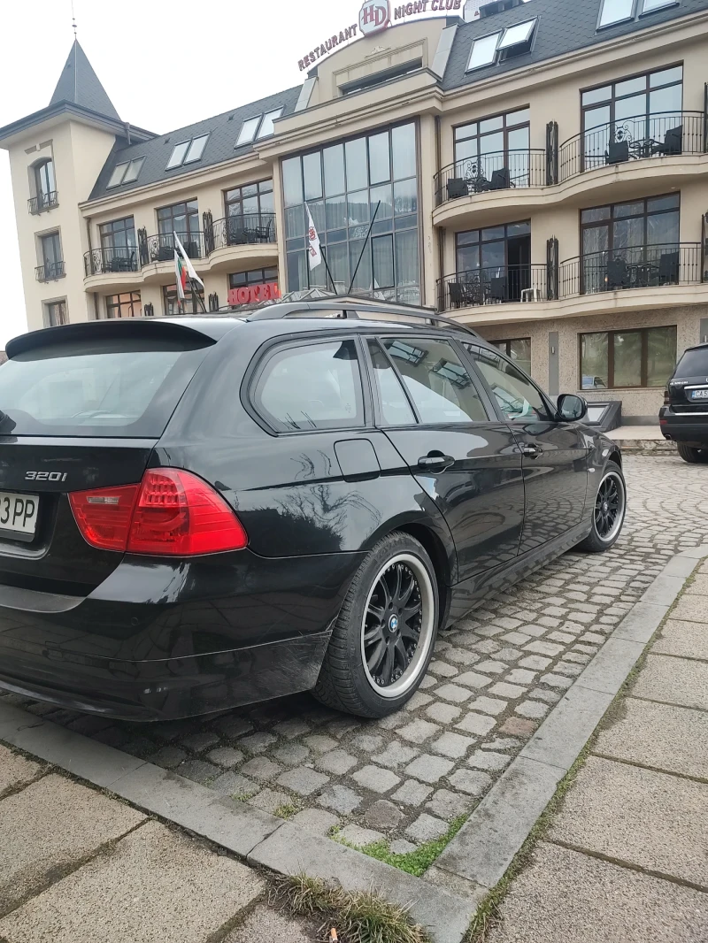 BMW 320 Facelift 170кс, снимка 11 - Автомобили и джипове - 53267135