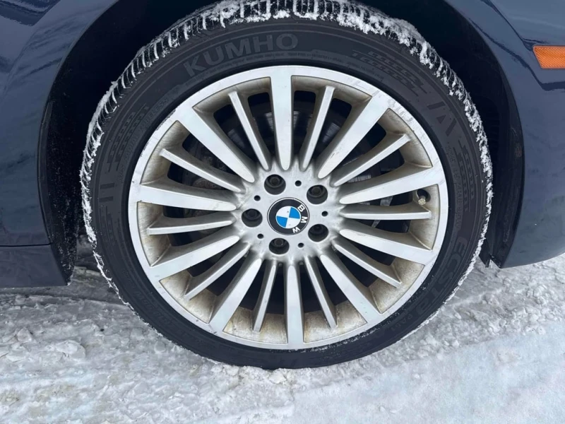BMW 335 * xDrive * CARFAX * HARMAN/KARDON* ДВА КЛЮЧА* , снимка 7 - Автомобили и джипове - 53465196
