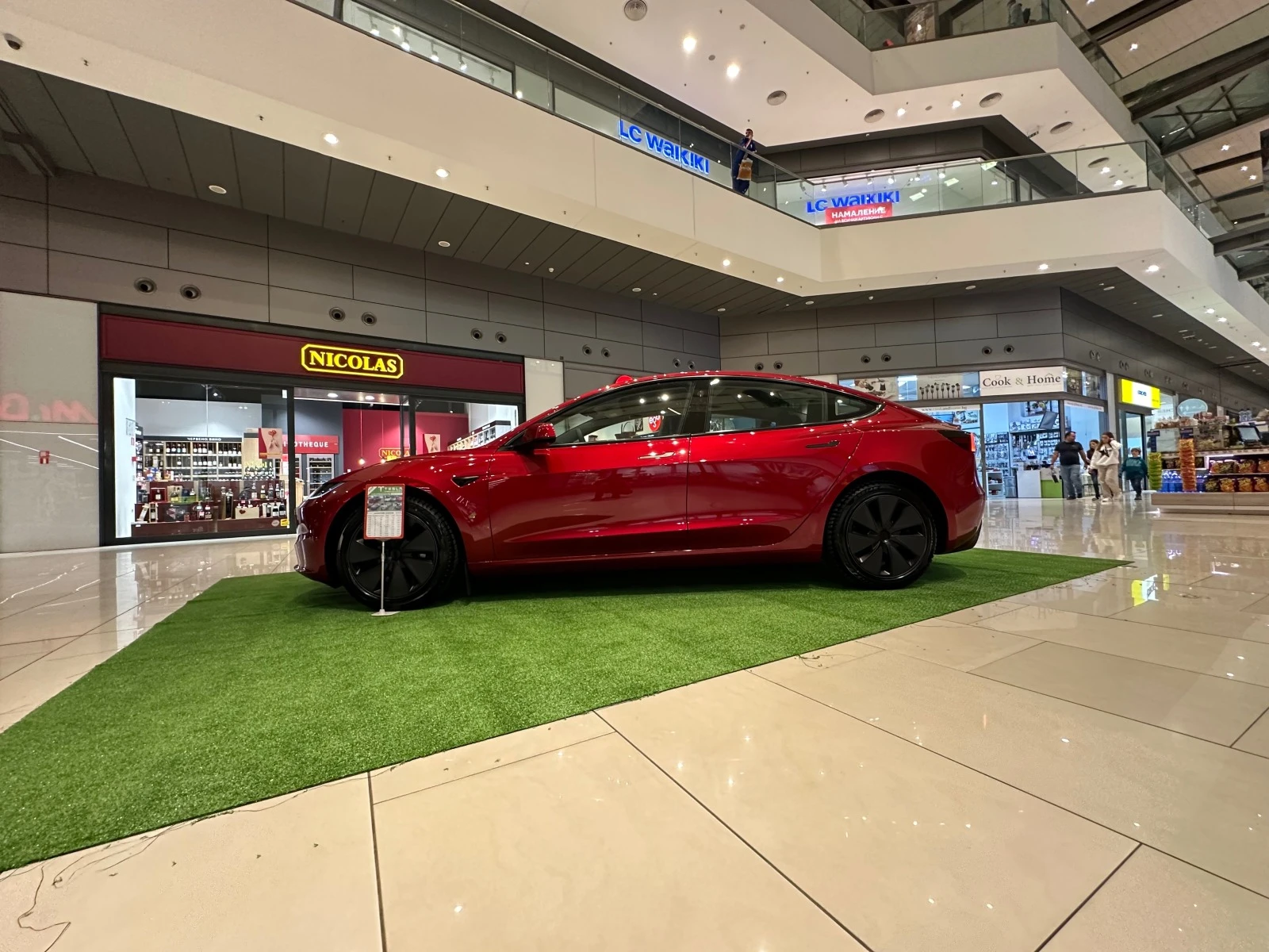 Tesla Model 3 2024-model/Sofia RING MALL - изображение 4