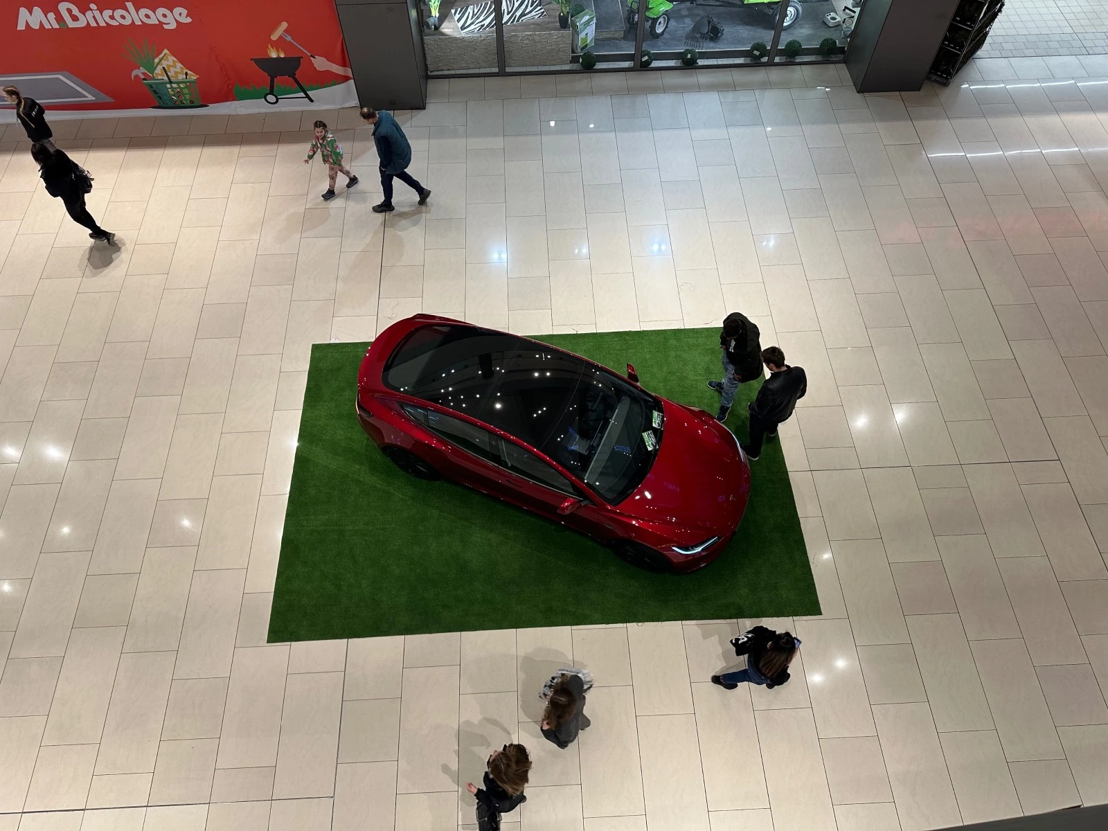 Tesla Model 3 2024-model/Sofia RING MALL - изображение 7