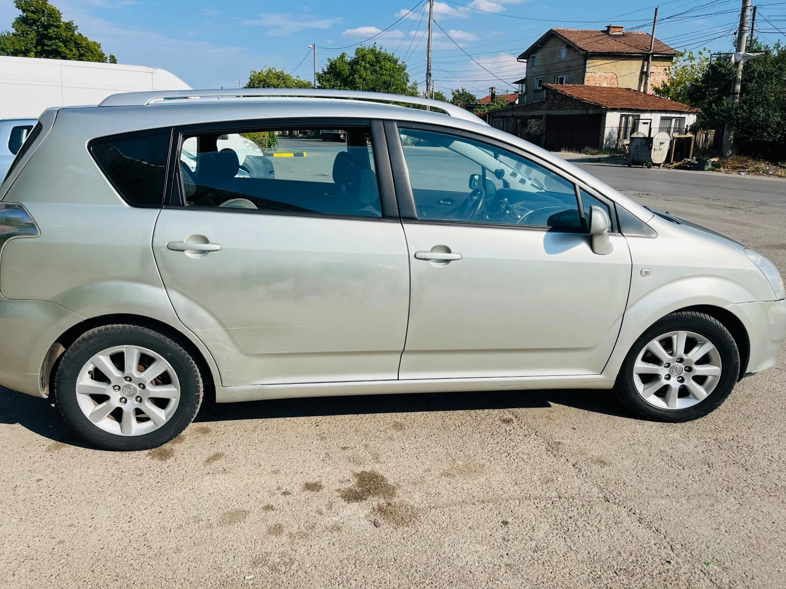 Toyota Corolla verso 1.8 VVT-i - изображение 4