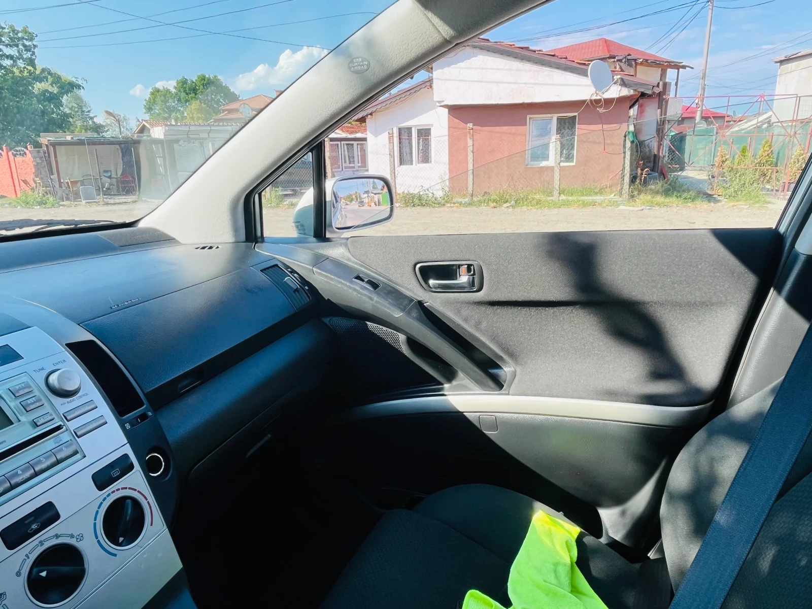 Toyota Corolla verso 1.8 VVT-i - изображение 9