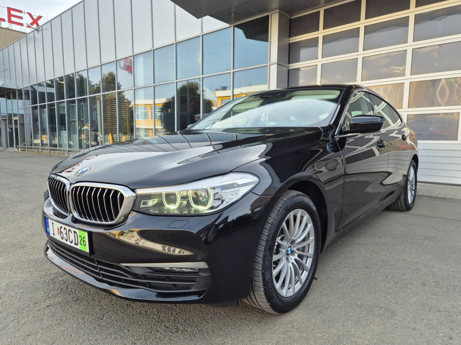 BMW 6 GT 3.0D* XDRIVE* КАМЕРА* КОЖА* НАВИ* ДИГИТАЛНО-ТАБЛО*